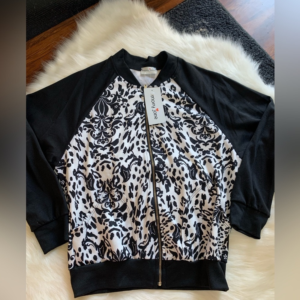 *NWT Mary Jane Women’s Printed Track Jacket SIZE M NWT*